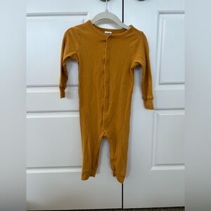 Modern Moments Baby onesie size 12 mo